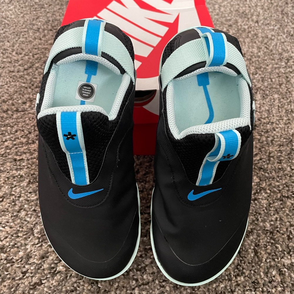 NIKE ZOOM NURSE shoes.